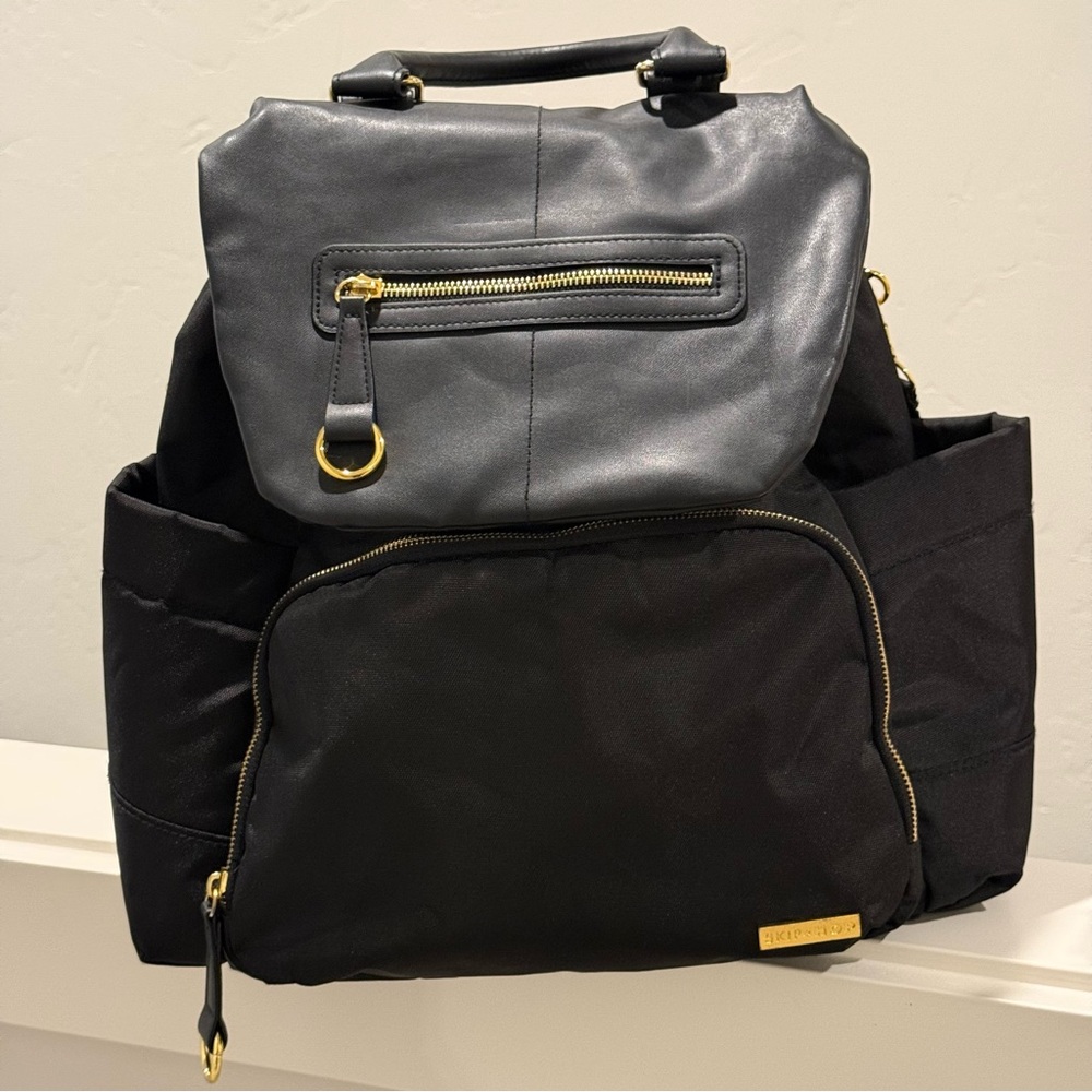 Skip Hop Black Chelsea Downtown Chic Diaper Backpack